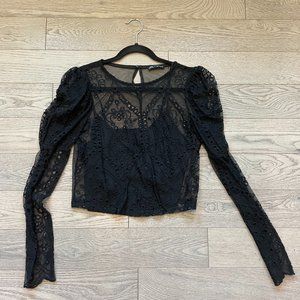 $25 - Lace Crop Long Sleeve Zara sz S